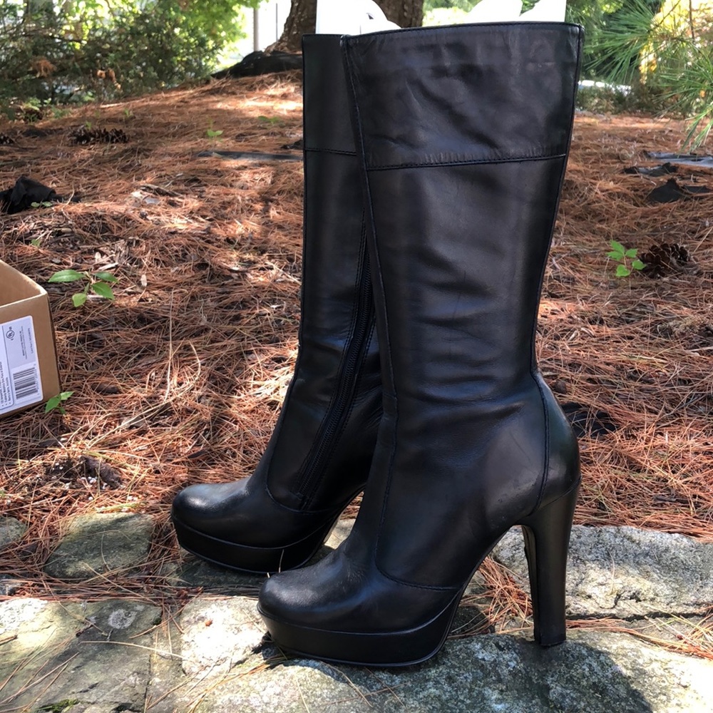 Size 9.5 sycho heeled boot